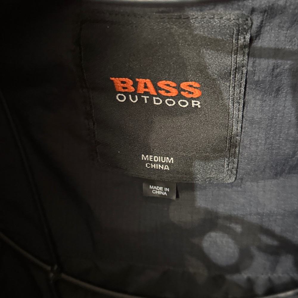 Black Quilted Bass Outdoor Women's High-Low Quilted Outdoor Puffer, Black Beauty - Picture 9 of 14